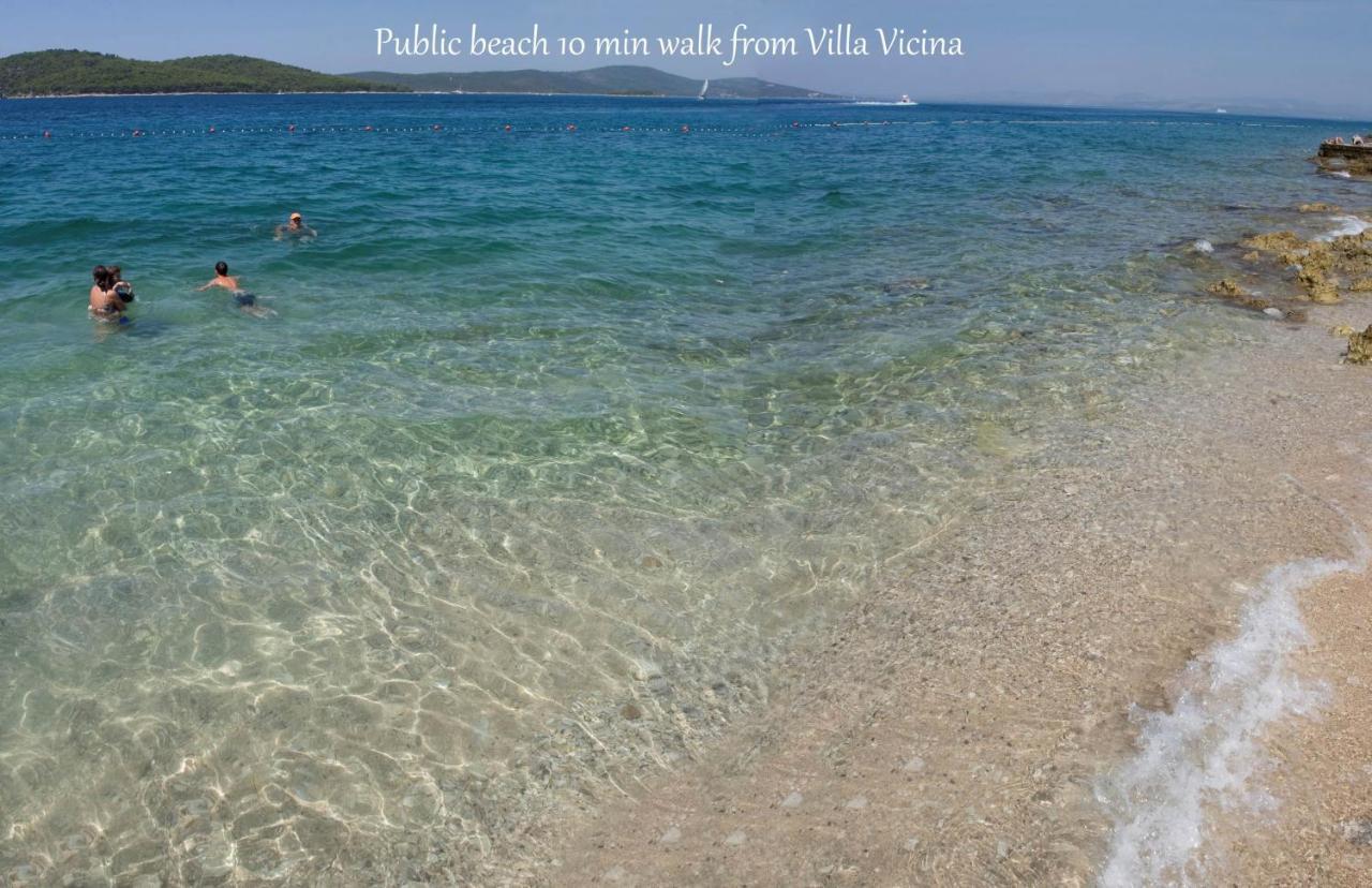 Villa Vicina Heritage Villa For 9,Milna - Close To Restaurants And Shops Exterior foto